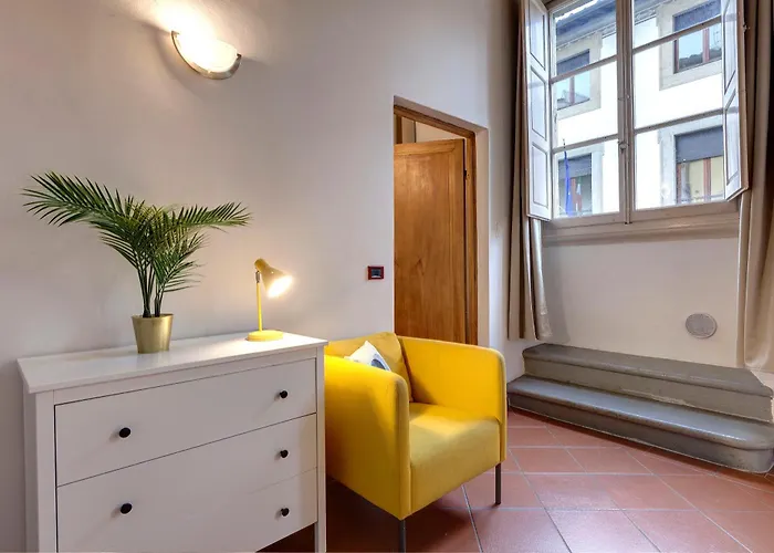 Servi Apartment By Mamo Florence